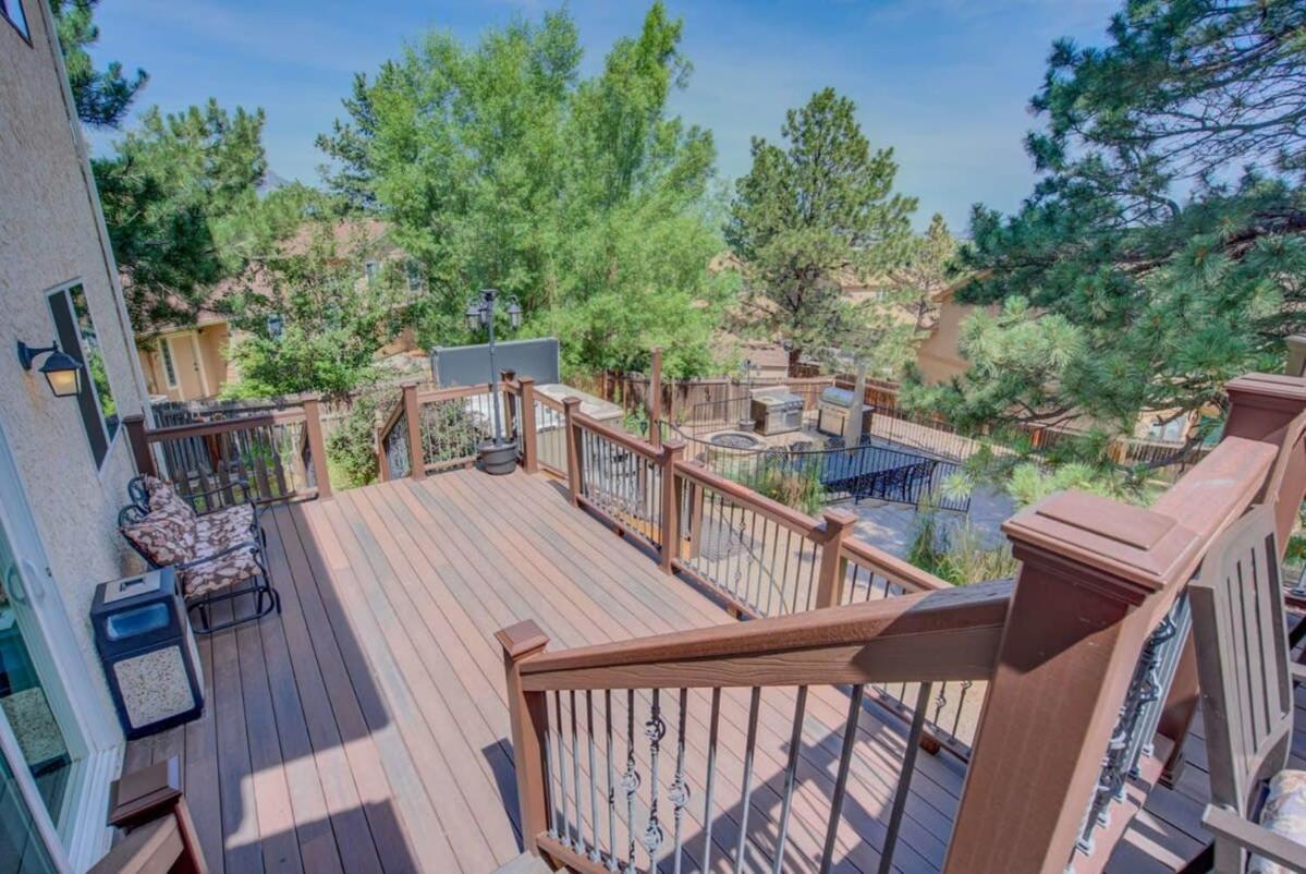 4Br Near Usafa Entertain W Lg Backyard & Hot Tub Villa Colorado Springs Ngoại thất bức ảnh